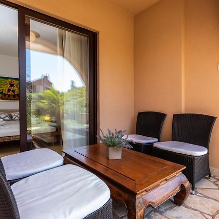 Apartments House Barbara Kornić Εξωτερικό φωτογραφία
