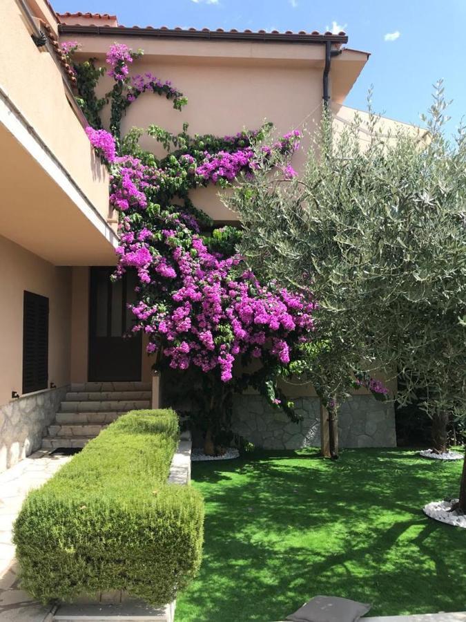 Apartments House Barbara Kornić Εξωτερικό φωτογραφία