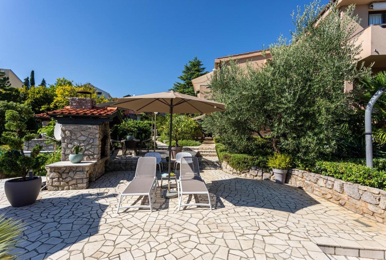 Apartments House Barbara Kornić Εξωτερικό φωτογραφία