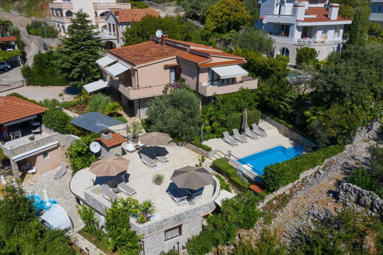 Apartments House Barbara Kornić Εξωτερικό φωτογραφία