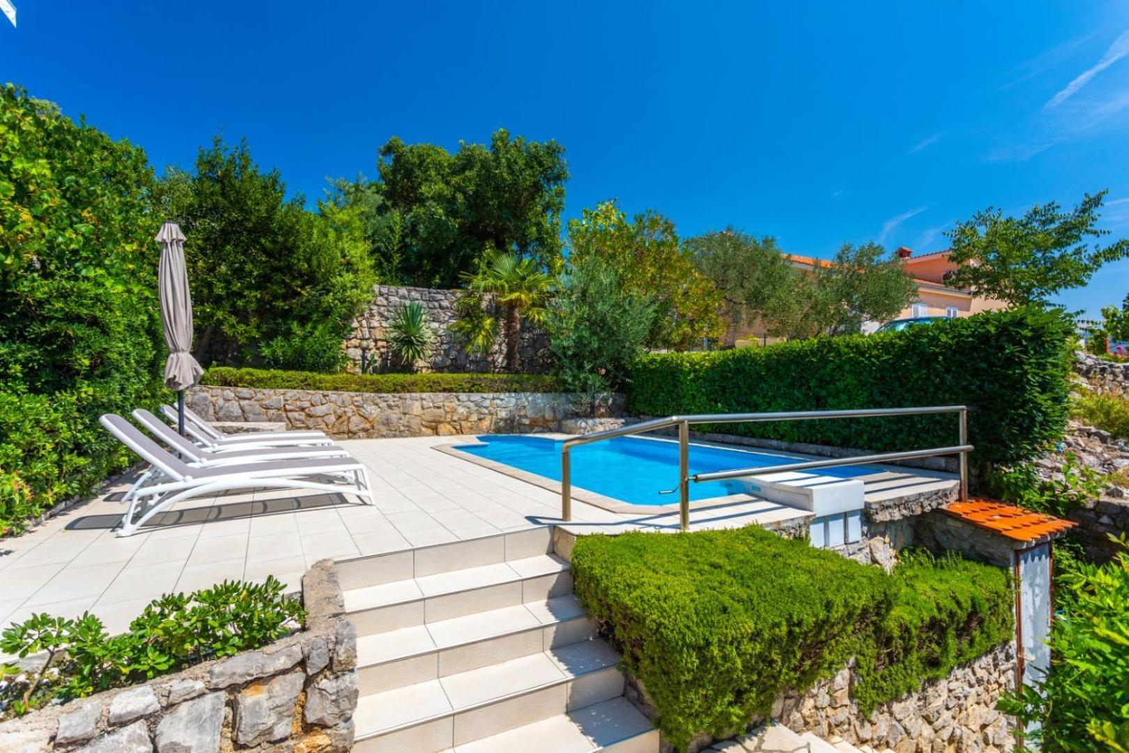 Apartments House Barbara Kornić Εξωτερικό φωτογραφία